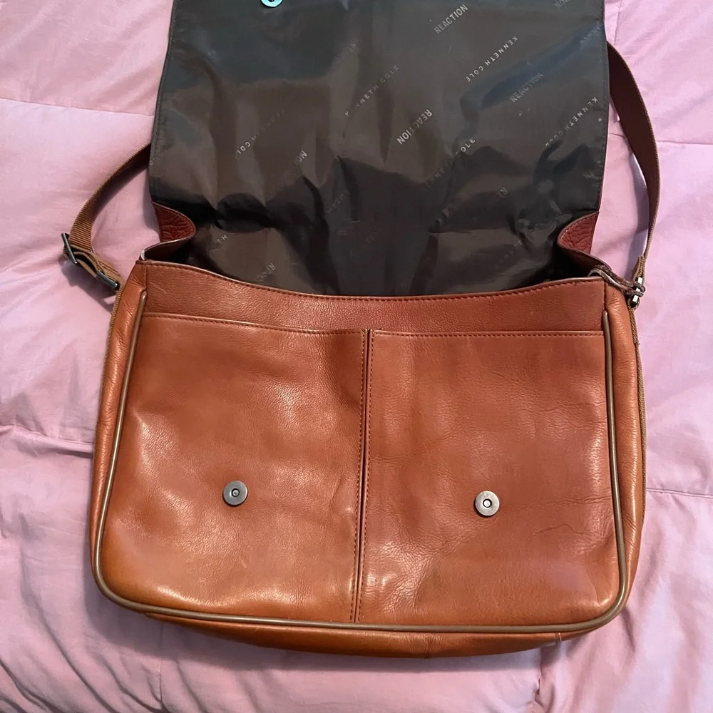 Messinger Bag - Picture 3 of 3